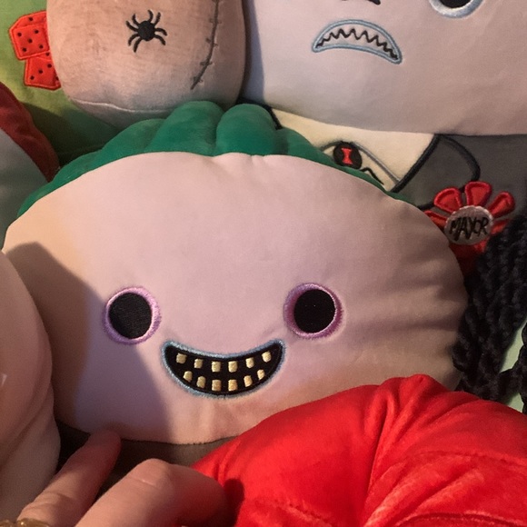 Huge Disney squishmallow bundle, 24 total - Picture 15 of 17